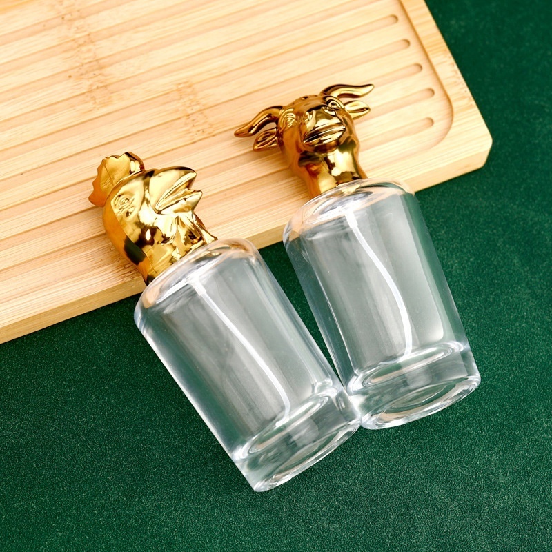 Luxury Design 50Ml Zodiac Zinc Alloy Metal Cap Unique Empty Glass Perfume Bottle