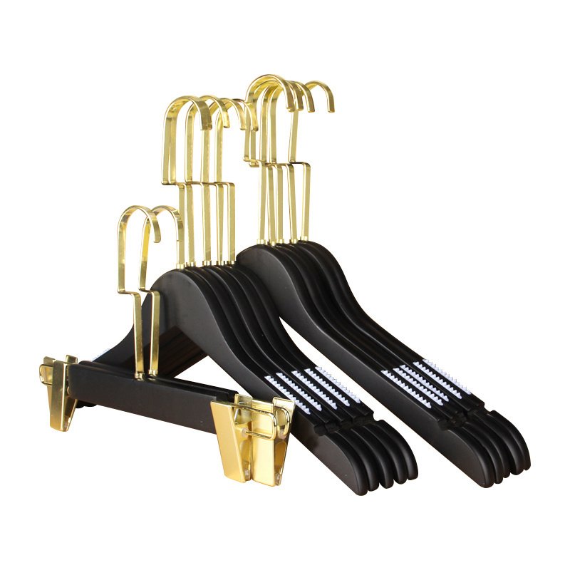 Customised Logo Clothes Wooden Non Slip Clip Coat Hanger Solid Wood Luxury Black Clothing Hanger with Gold Hooks