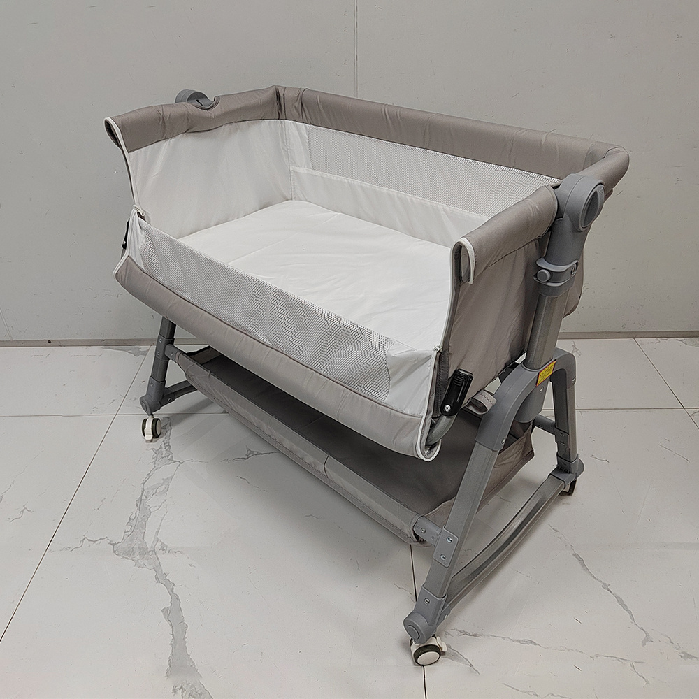 Adjustable Height 3-in-1 Modern Metal Baby Bassinet Rocking Newborn Infant Bedside Crib for Living Room Bedroom Use