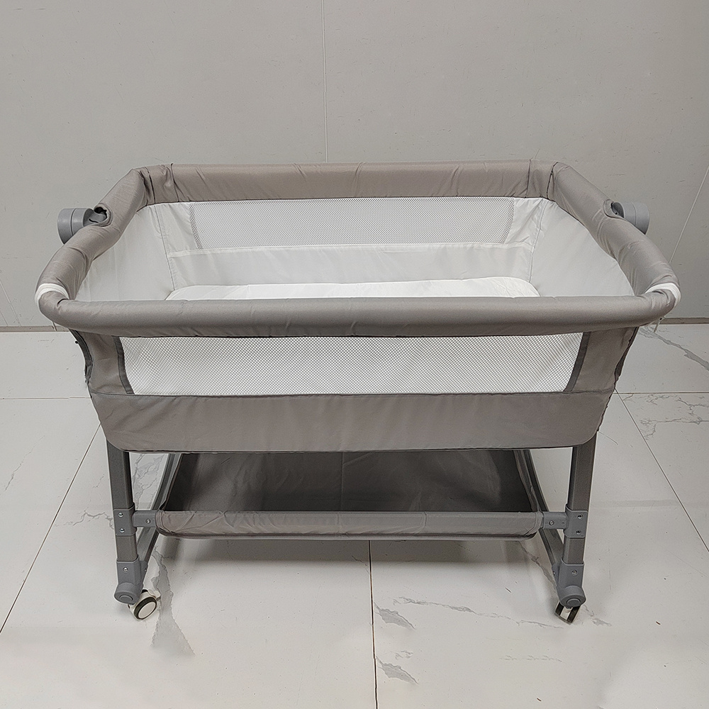 Adjustable Height 3-in-1 Modern Metal Baby Bassinet Rocking Newborn Infant Bedside Crib for Living Room Bedroom Use