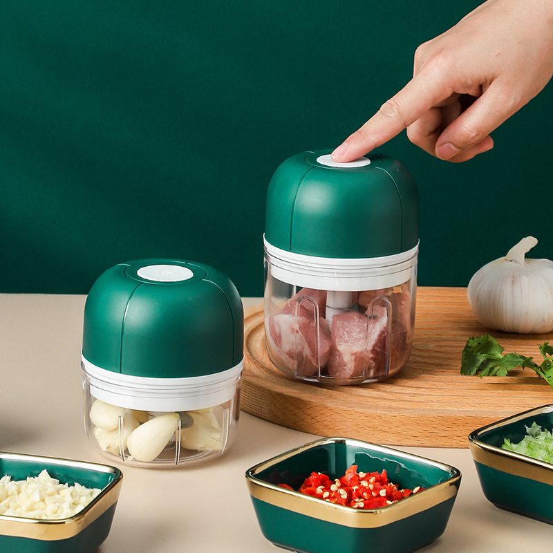 Dropshipping New Product Electric Portable Cordless Mini Food Processor Mini Garlic Mincer Chopper Bpa Free