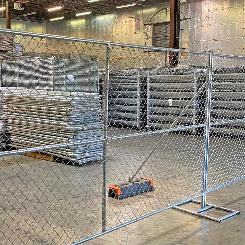 Wholesale customized american standard hot dipped galvanized black welded chain link removable temporary fence for sale