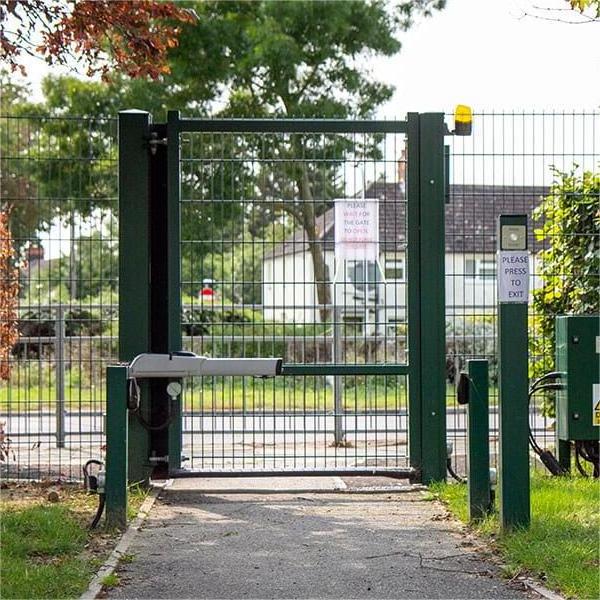 new design waterproof cheap fence metal hot dip galvanized double wire welded 868 fence panel garden gates