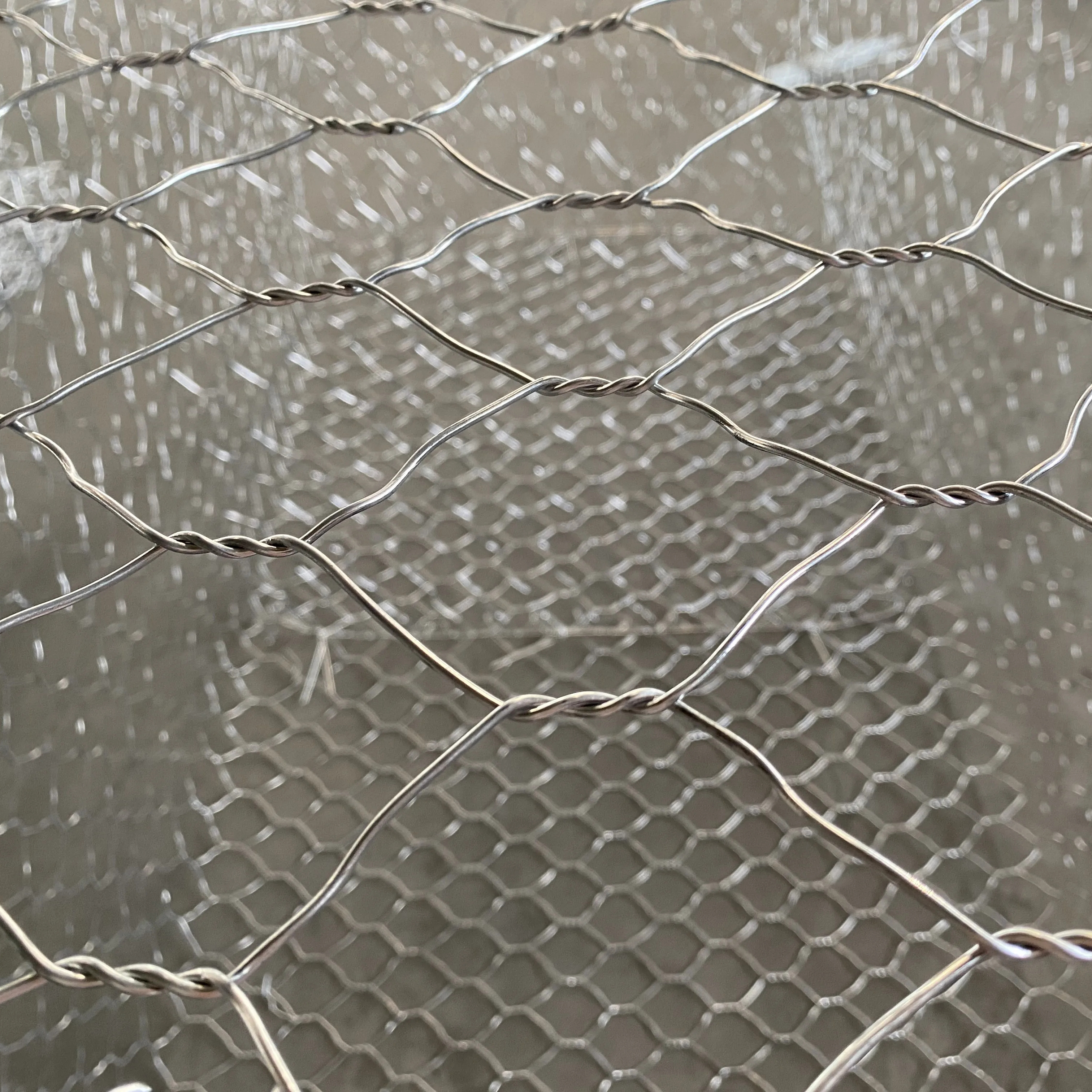 china supplier galvanized gabion boxes hexagonal 2x1x1 heavy woven wire mesh gabion and hexagonal stone gabion wire mesh