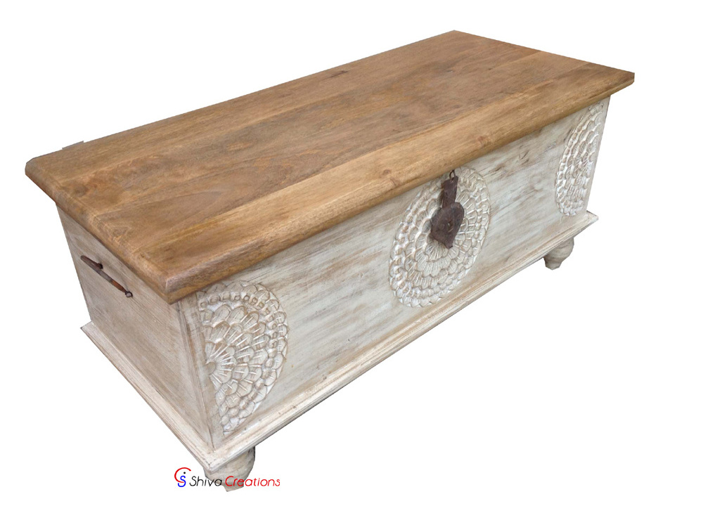 Bed Room Furniture Hand Carved Solid Wood Storage Trunk Blanket Chest Box