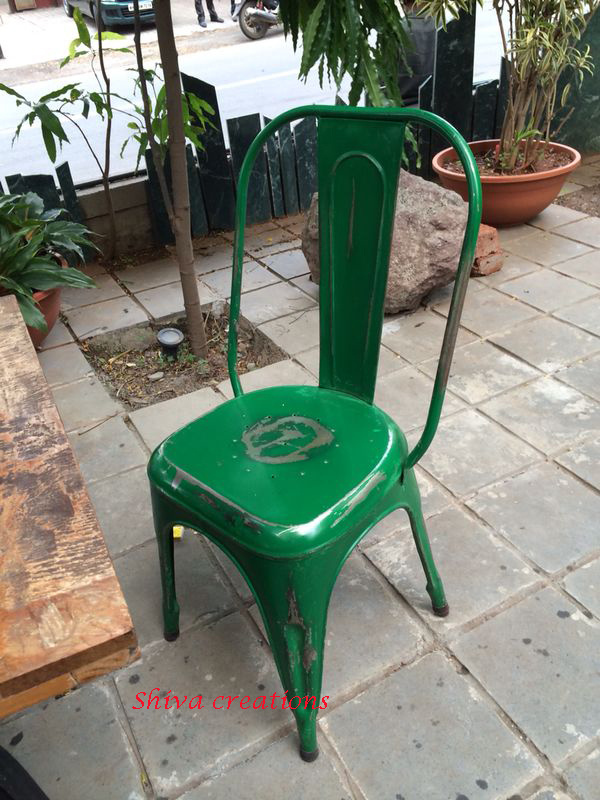 Vintage industrial metal chair for restaurant furniture from India