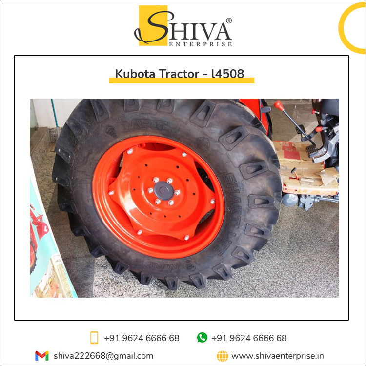 Multi-Purpose Made in Japan 45HP Horsepower Kubota 4X4 Tractors with 8 Forward + 4 Reverse Gear Box at Convenient Price