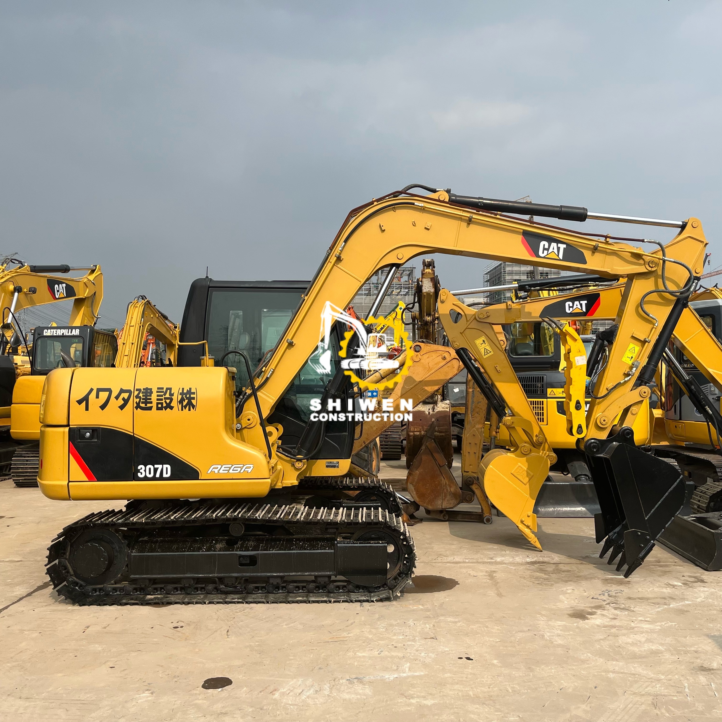 Used excavator Caterpillar 307, CAT307E 307D 307E2 308D 308E 306E 305.5E excavator with dozer, 95% new CAT mini excavator cheap