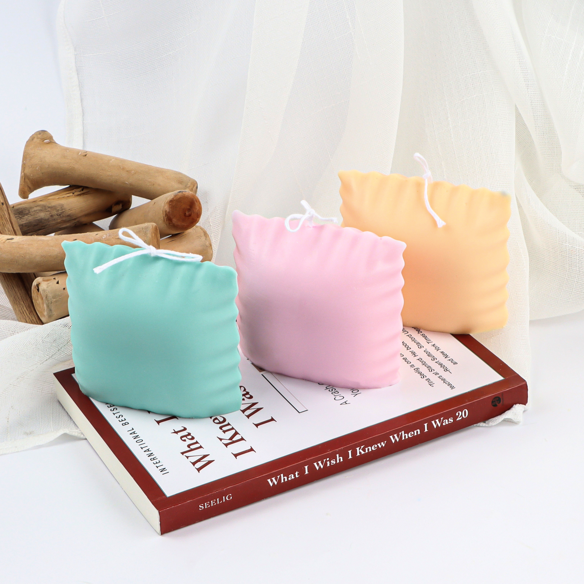 Hot Selling Emulational Pillow Shaped Colorlul Soap Mould Plaster Gypsum Making Tool Cushion Silicone Mold for Candle