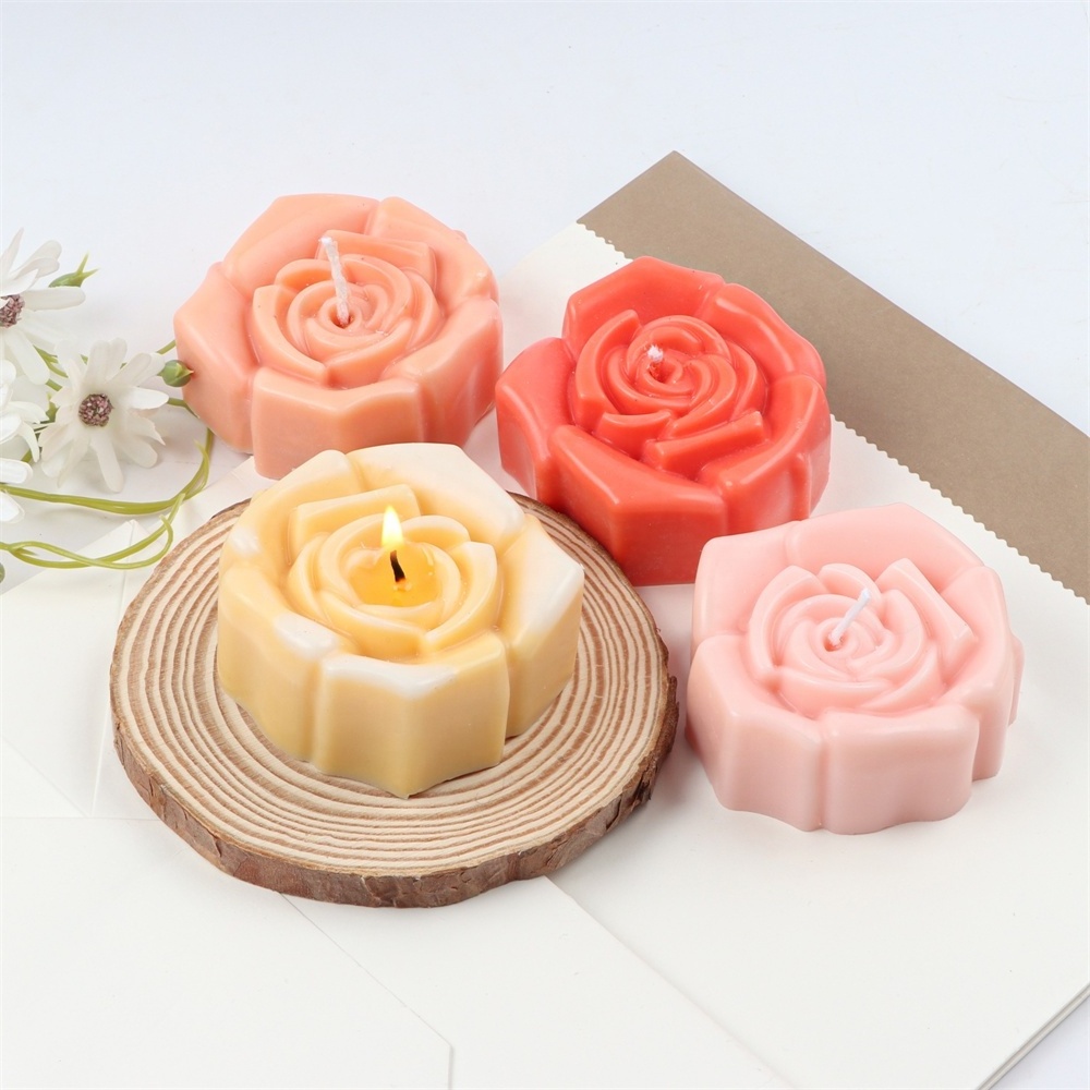 Romantic Christmas Gift Rose Shaped Candle Hand Poured Decorative Soy Wax Melt Scented Rose Cinnamon Candles