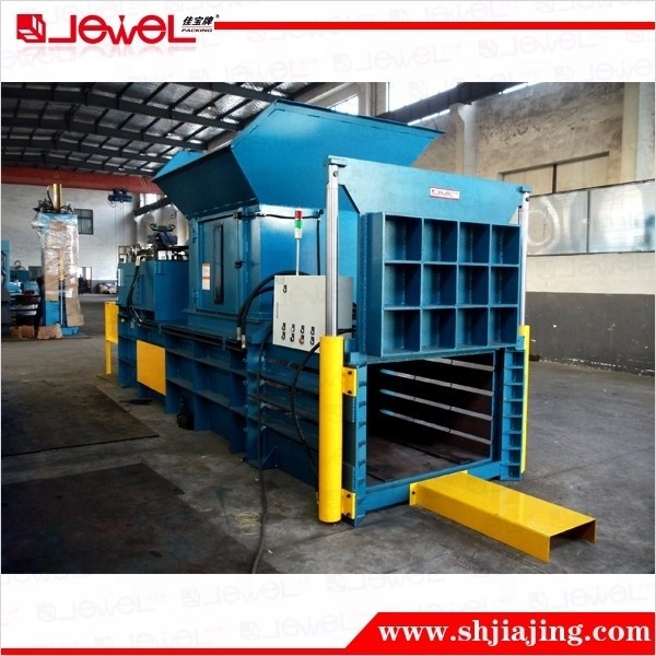 Horizontal plastic bottle/solid waste compactor machine for recycling