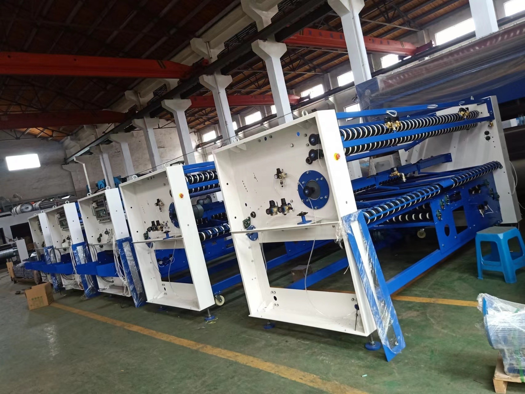 Automatic folding machine for hotel linen  Laundry sheet folder