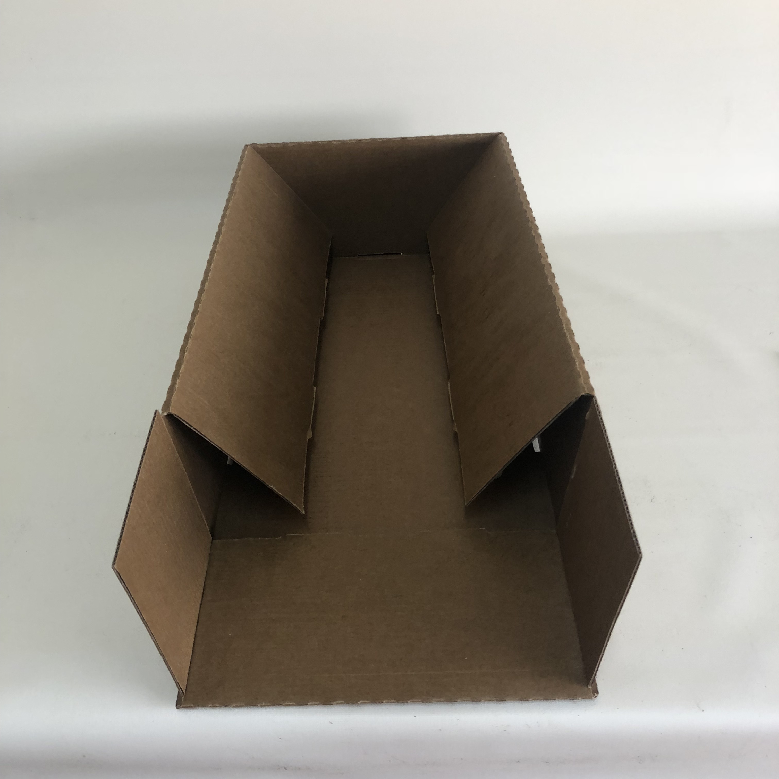 Waxed waterproof corrugated box for fish and seafood