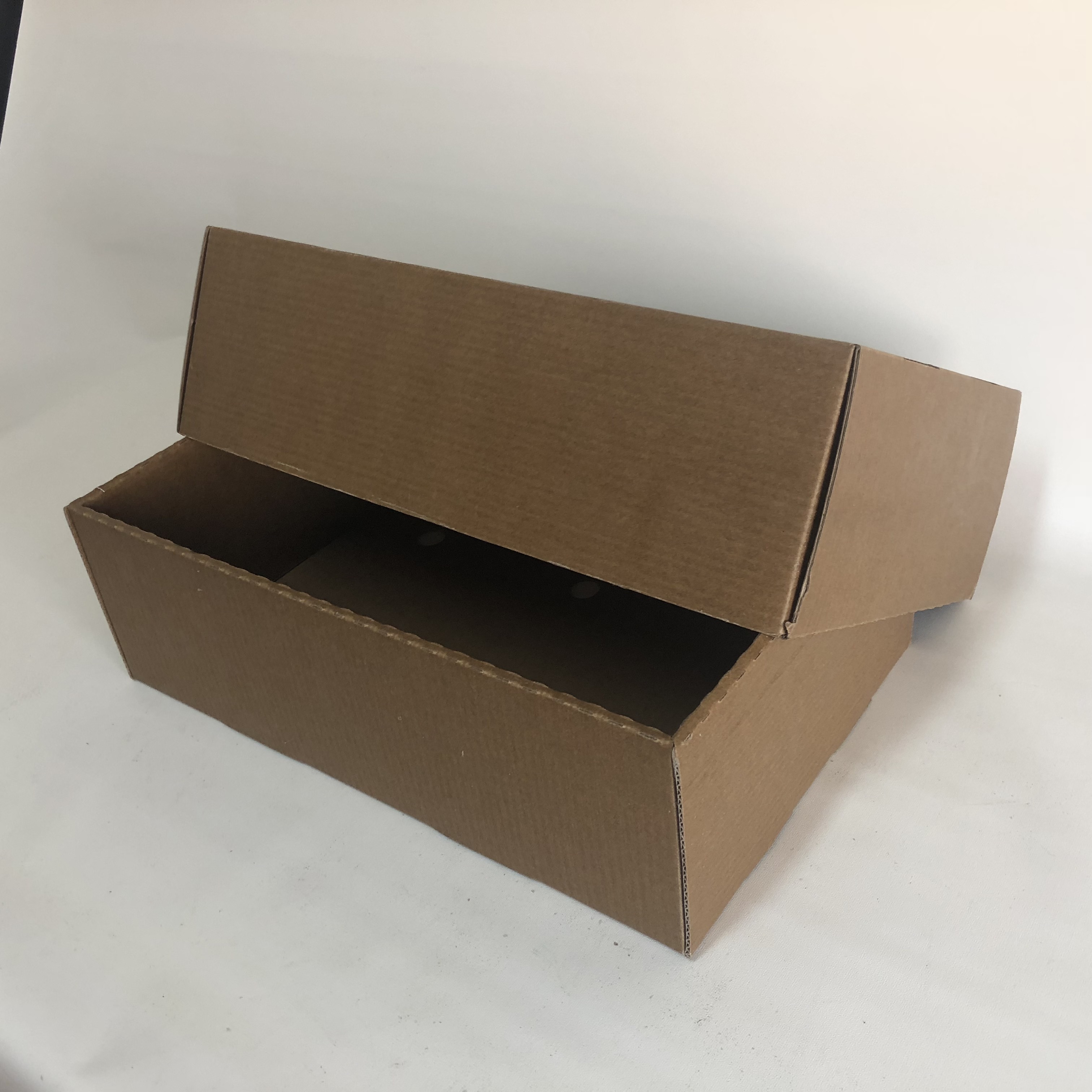 Waxed waterproof corrugated box for fish and seafood