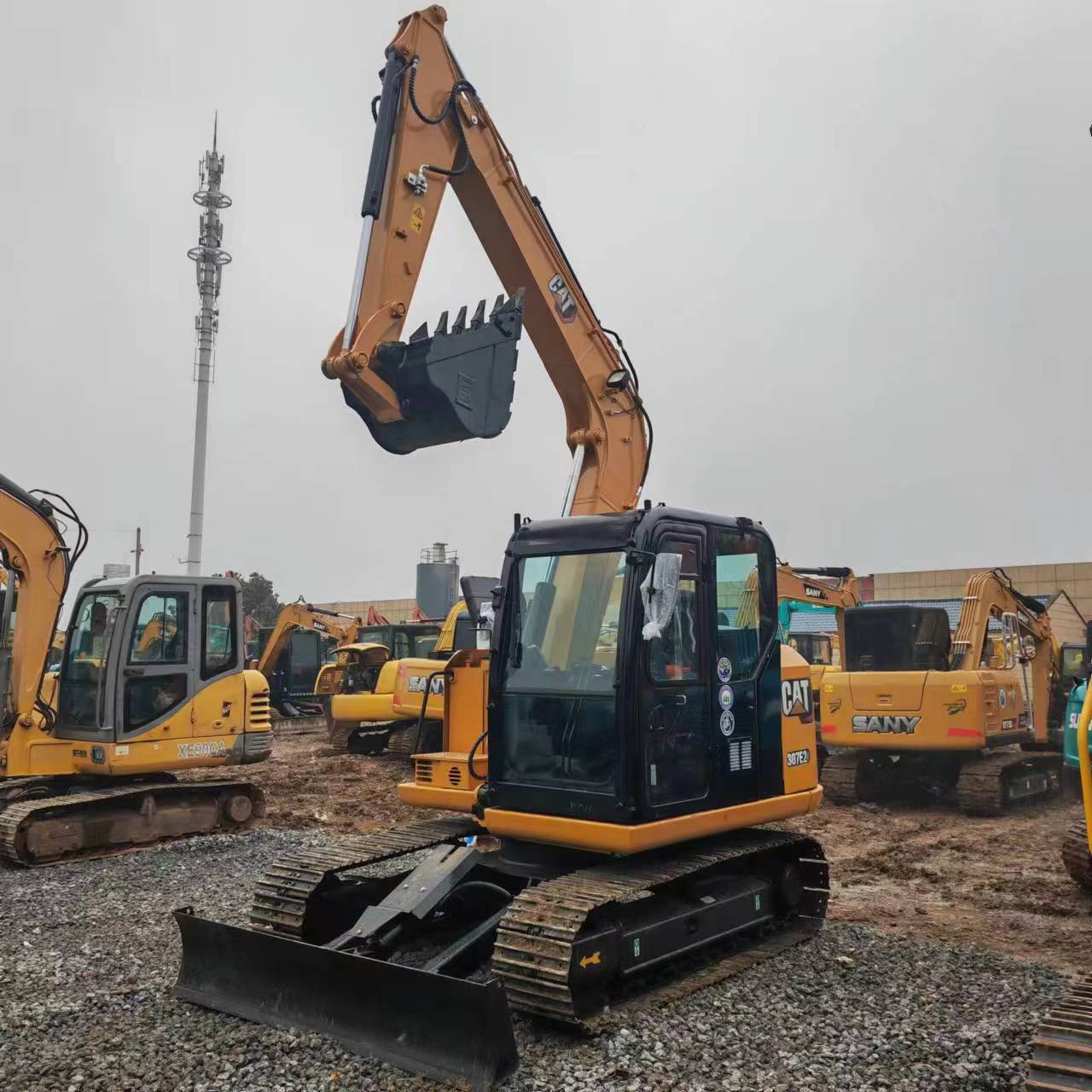 Made in Japan second hand Caterpillar 307 E 2 EURO 5 EPA year 2021 CAT engine medium digger low hours