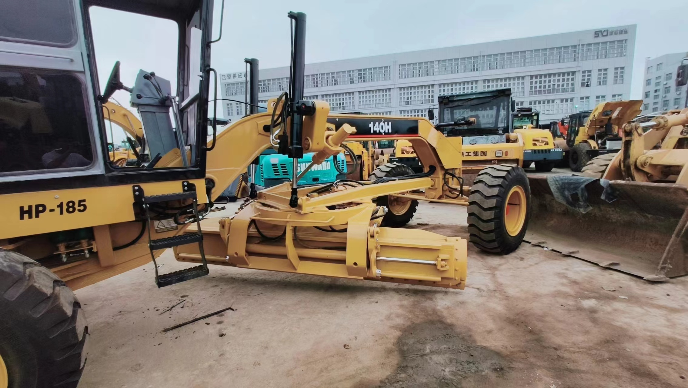 Used Cat 120h 120 Wheel grader Caterpillar 120k 14G 140G 140H 140K Motor Grader in Henan yard