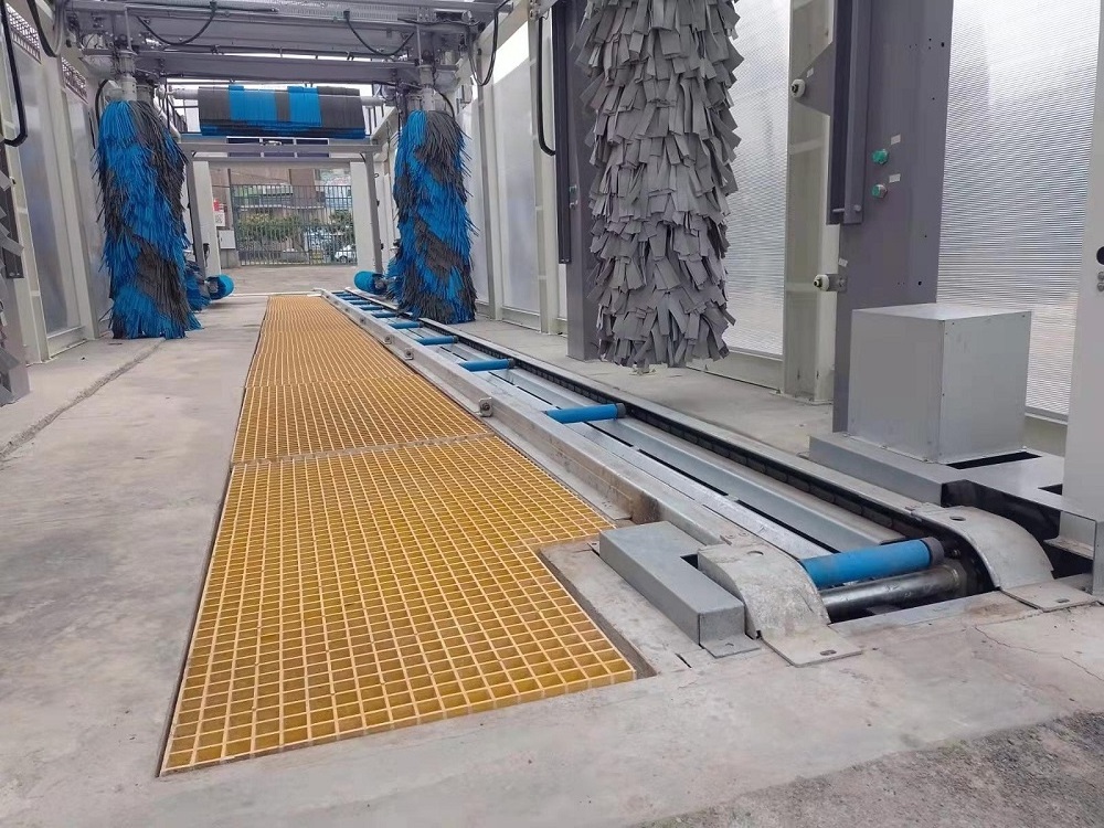 Drive through conveyor tunnel car wash machine for the car wash business