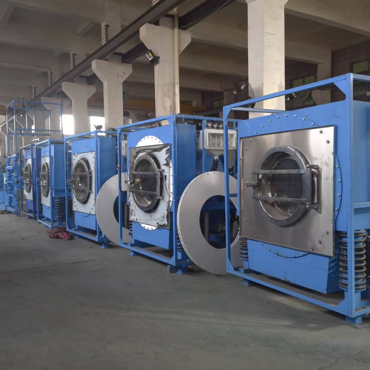 Professional 100kg Heavy Duty Washer Extractor Industrial Laundry Washing Machine for Laundry/Hotel Sale