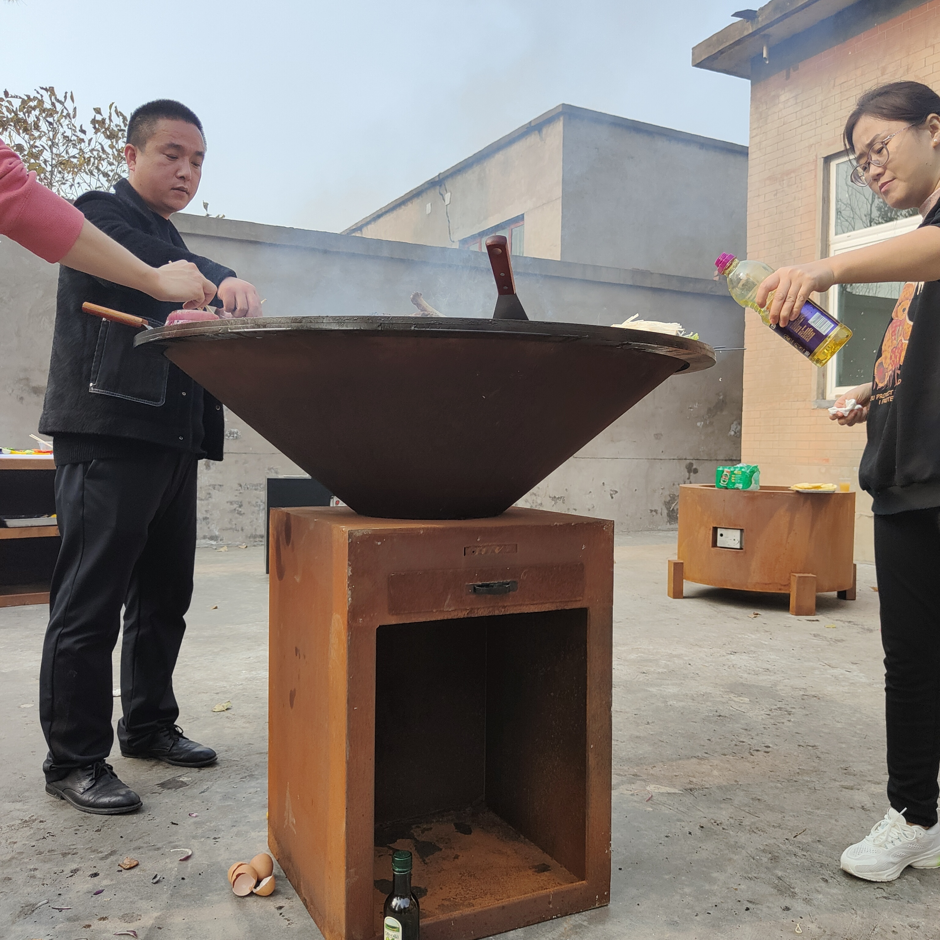 outdoor corten steel iron fire pit bbq brazier outdoor bbq barbecue charcoal grill for garden outdoor garden rust corten bbq