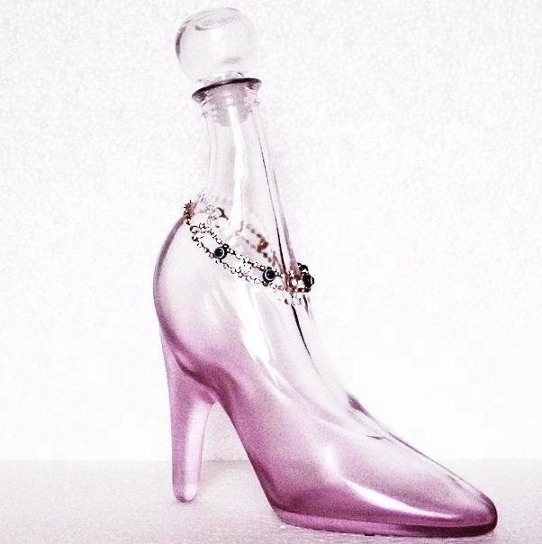 8 Inch Tall Crystal Glass Bottle Stiletto Decanter Liquid Perfume Storage Shoe Heel 350ml