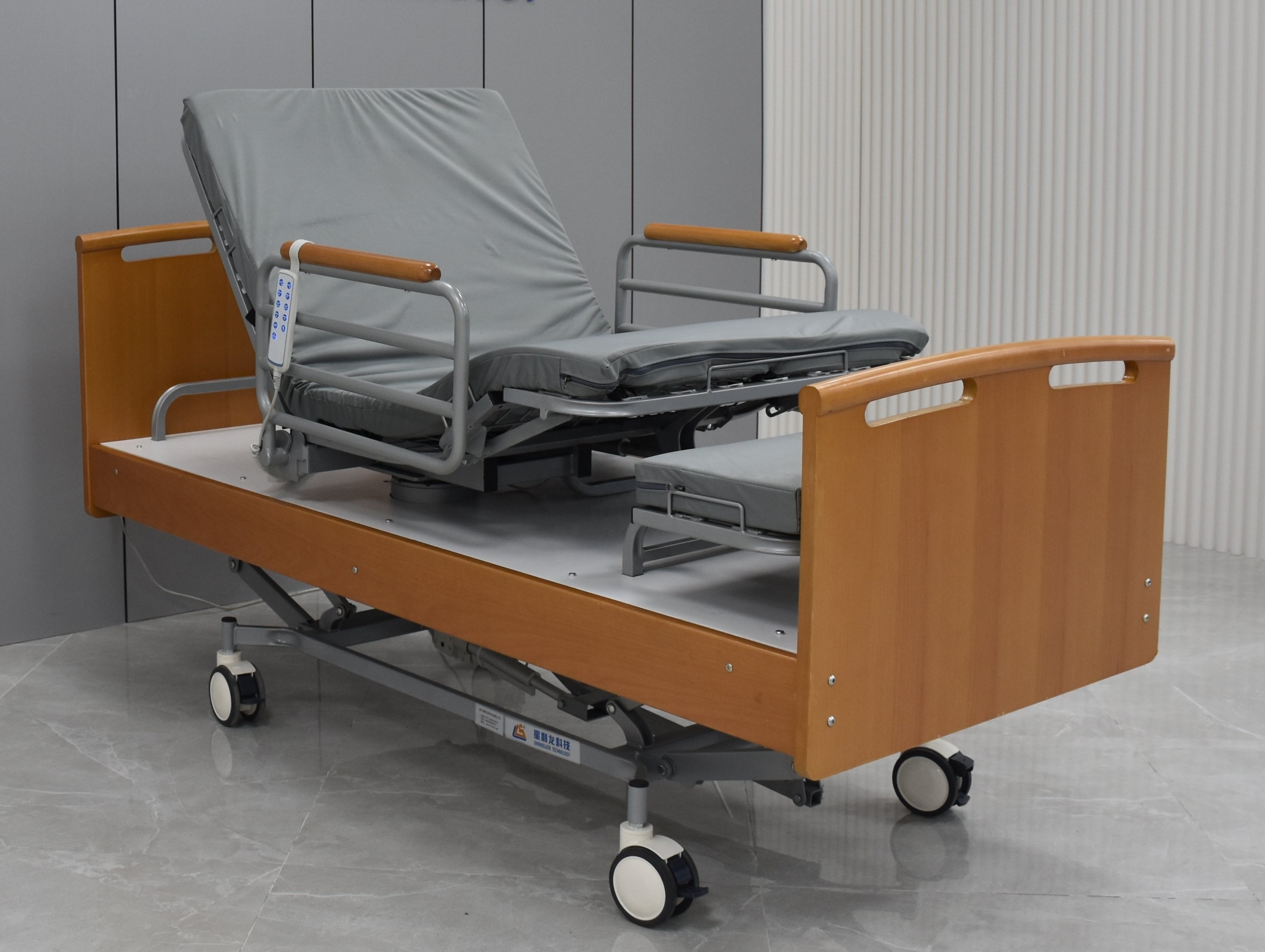 New Arrival Wooden Medical Elderly Patient Nursing Room Hospital Furniture Rotating Home Care Bed