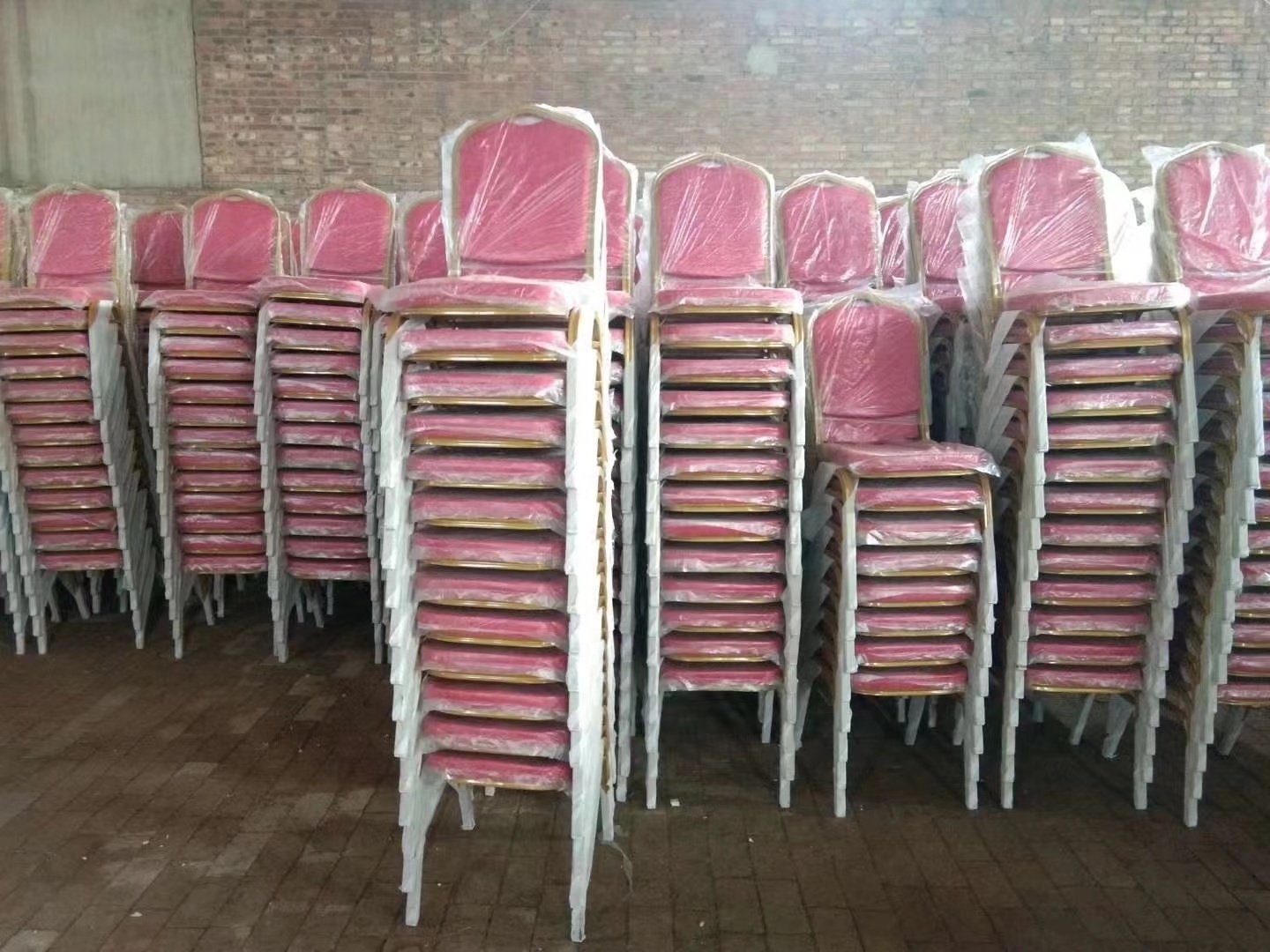 Gold stacking metal aluminium hotel banquet chair for sale