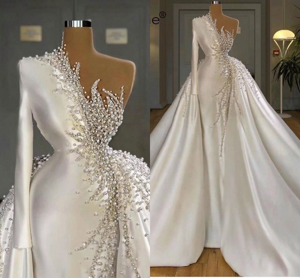 Luxury Satin Tail Wedding Dress Elegant Beaded Wedding Dress Slim-Fit Diamond Wedding Dress