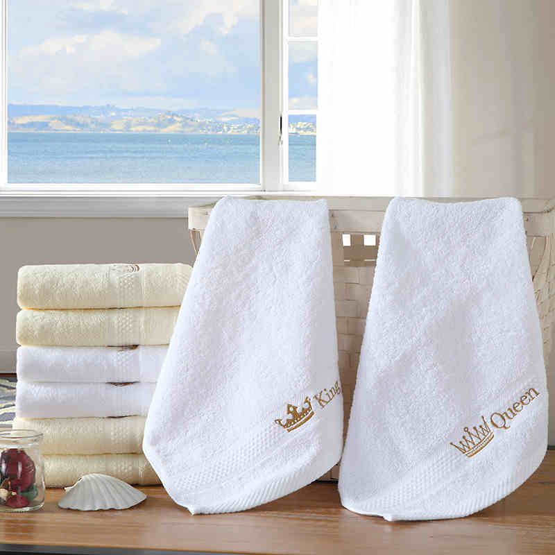 Custom luxury 5 star hotel logo quick dry wash cloth 100% Cotton highly absorbent White Small Square Face Towel for spa bathroom