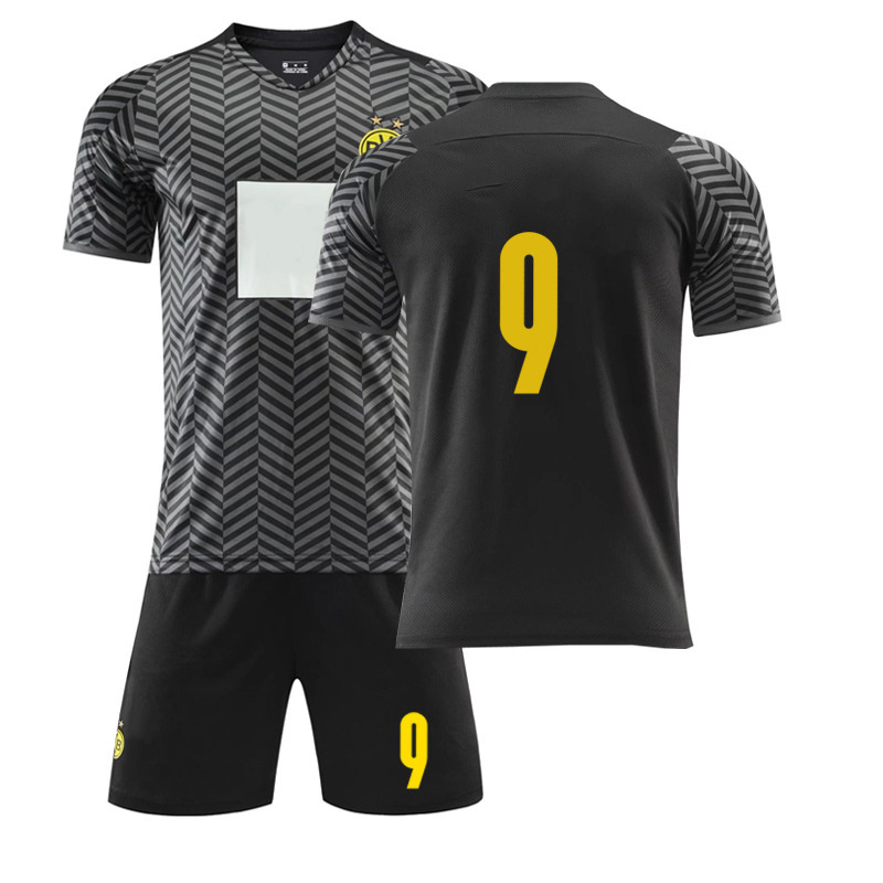 wholesale Club quick dry short Football Uniform Custom logo wholesale suit Cheap sports wear club Thai quality soccer jersey