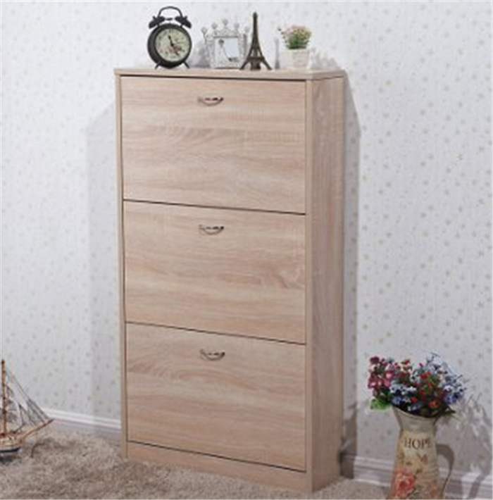 Shoe storage cabinet with three doors