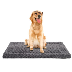 Customized luxury pet mat washable double-sided non-slip soft fluffy pet beds suitable for medium and large cat and dog bed