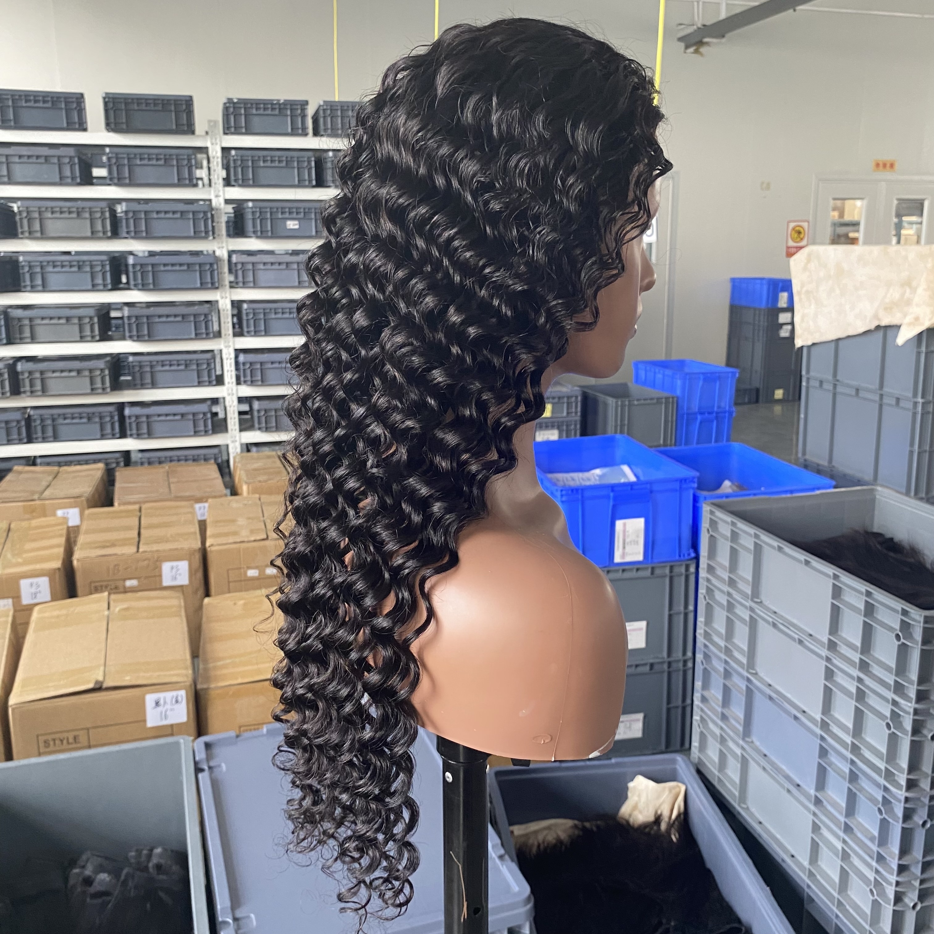 China Wig Supplier 4x4 5x5 HD Lace Wig 200% 250% 280% Customized Density Support Sample Orders Raw Brazilian Hair Glueless Wig