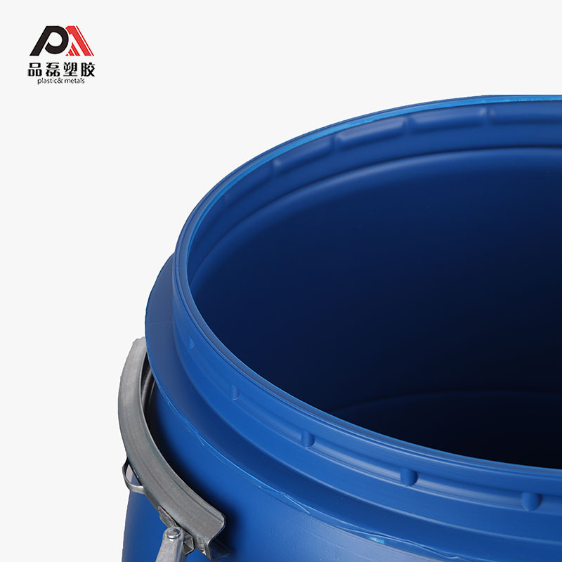 blue chemical plastic drum barrel drum 200 liters