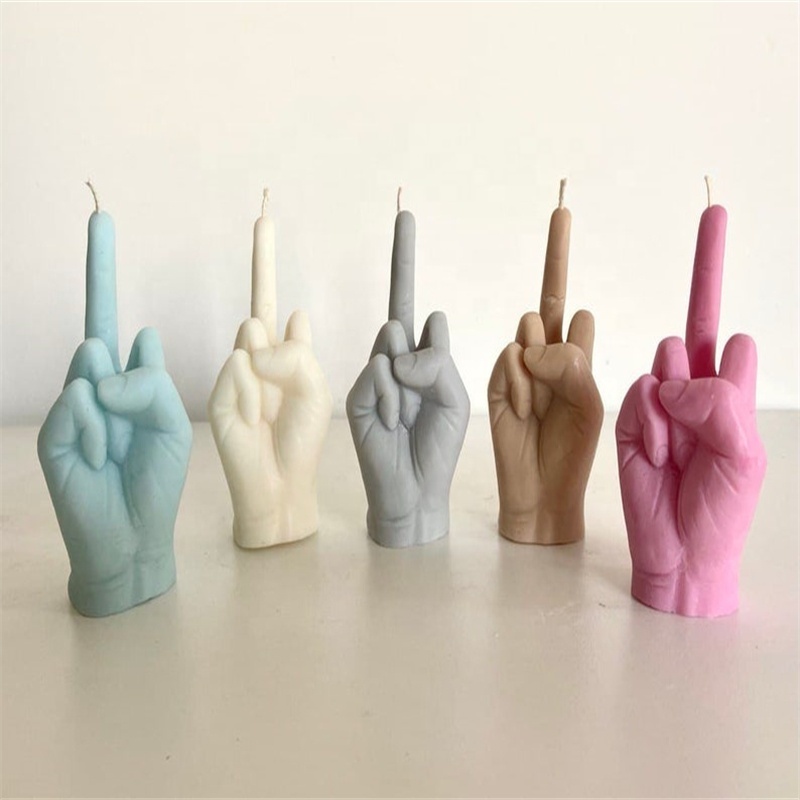 2023 new design middle finger hand shaped candle for decoration