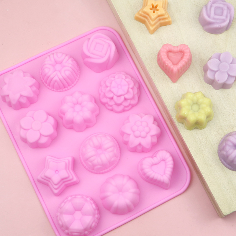 Hot Selling OEM Food Grade BPA Free 3D Flower Christmas Pancake Silicone Cake Molds Wholesale