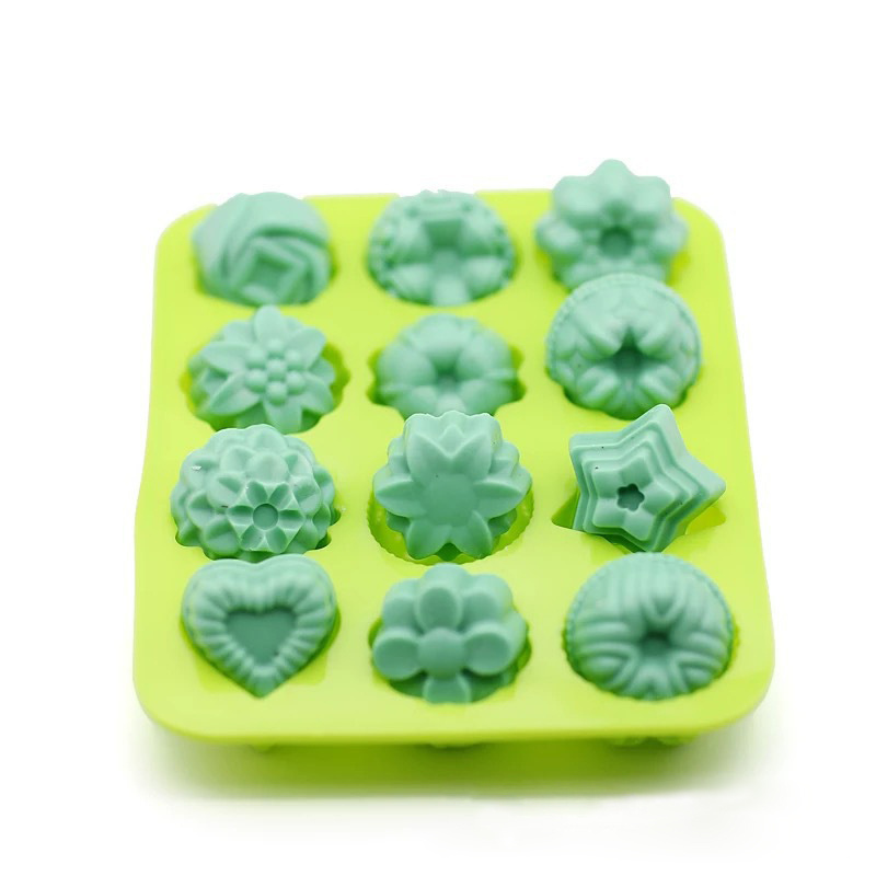 Hot Selling OEM Food Grade BPA Free 3D Flower Christmas Pancake Silicone Cake Molds Wholesale