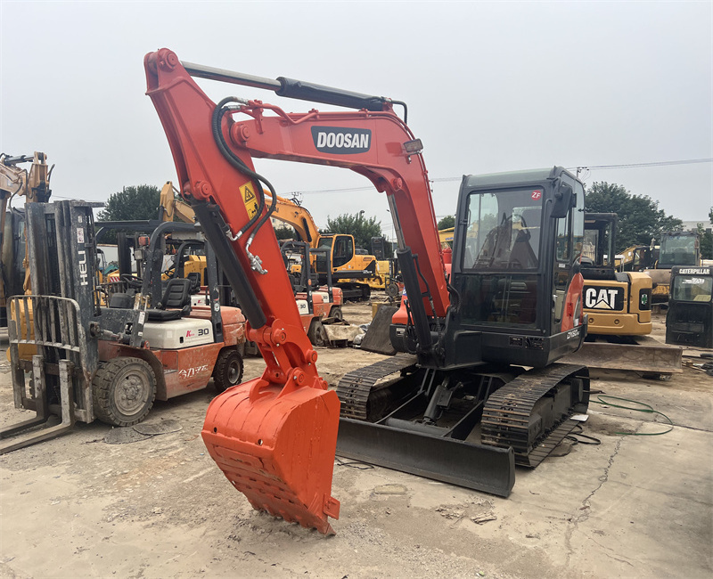 Hot selling hydraulic Used Doosan DX55-9C 5ton mini excavator DH55 DX60 DX80 excavators low price