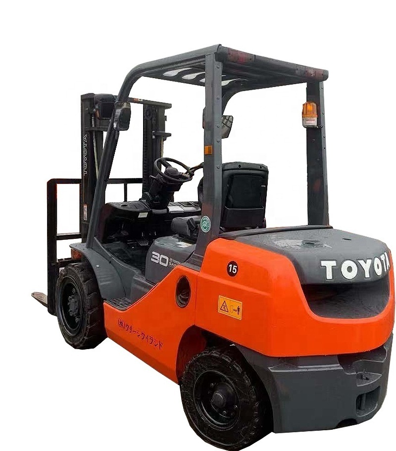 Second Hand Diesel Forklift 8FD30 at factory price for sale, 62-8fd30 forklift