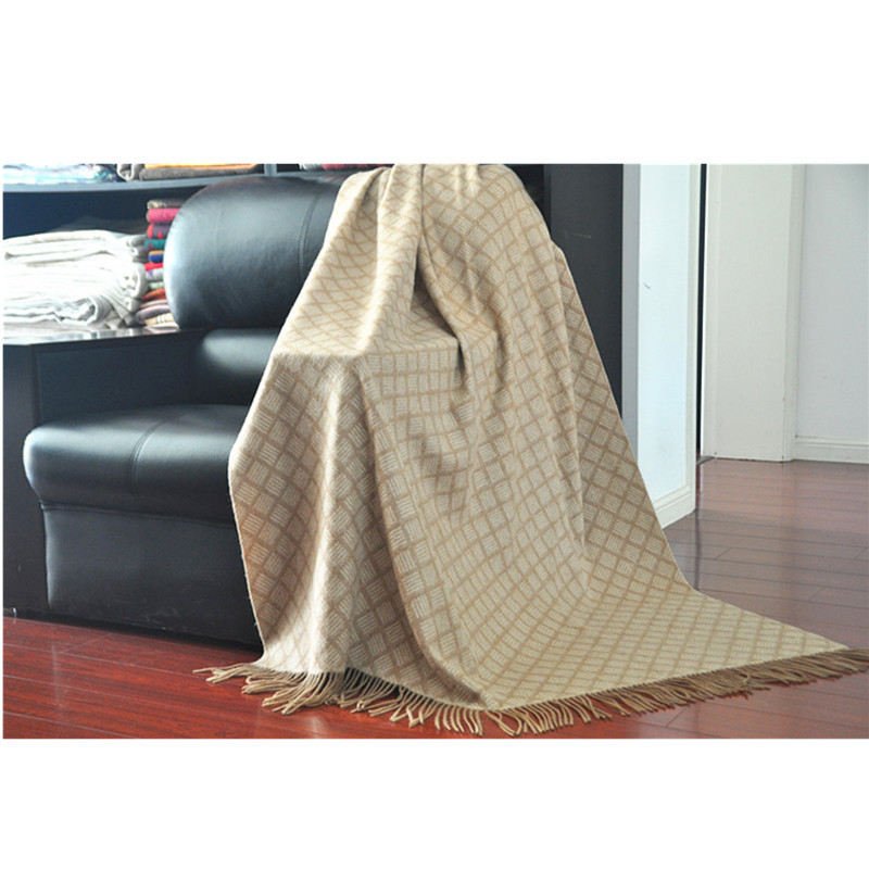 BLUE PHOENIX golden camel blankets mongolian camel custom jacquard fashion cozy eco-friendly pizza blanket thrown blanket