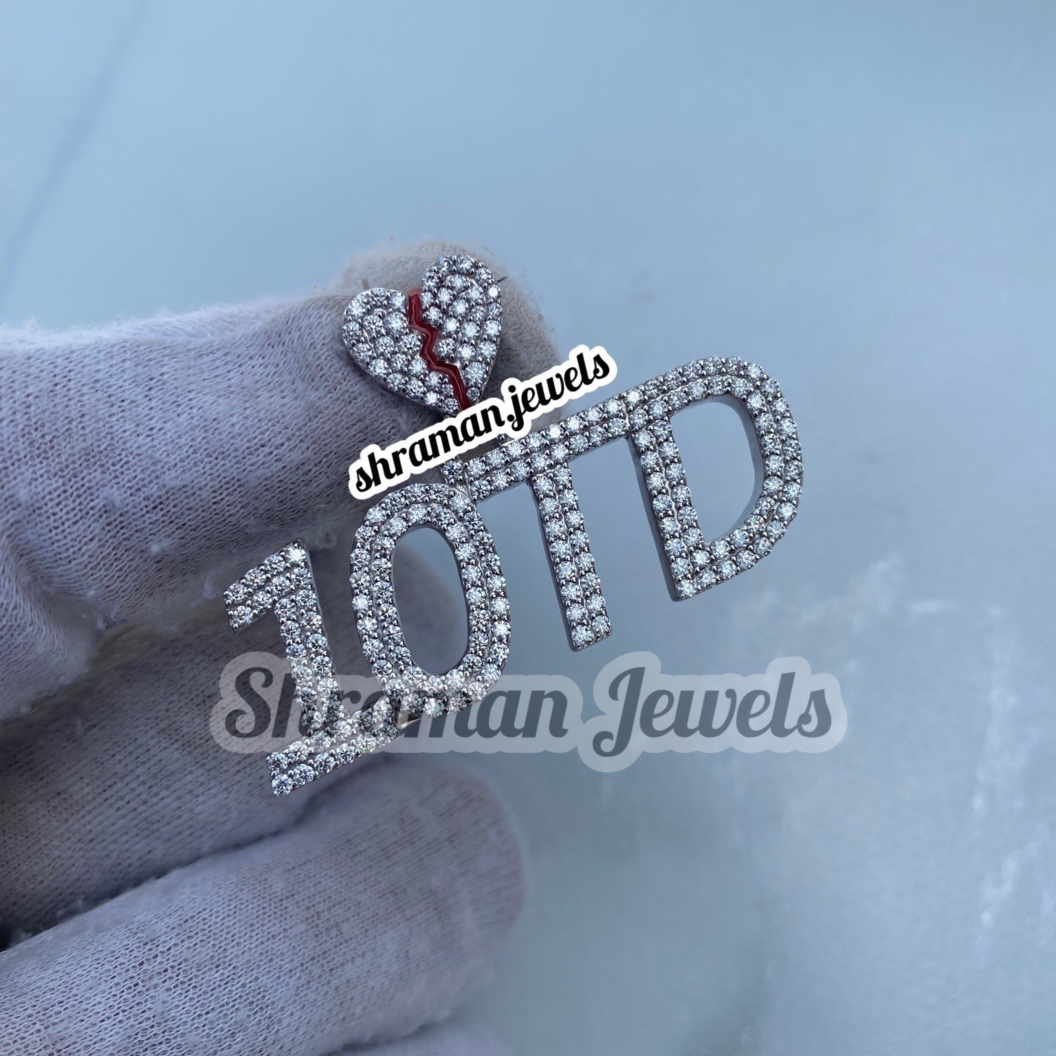 Iced Out VVS Moissanite Diamond Logo Pendant 925 Silver Hip Hop Custom Name Plate Letter Necklace