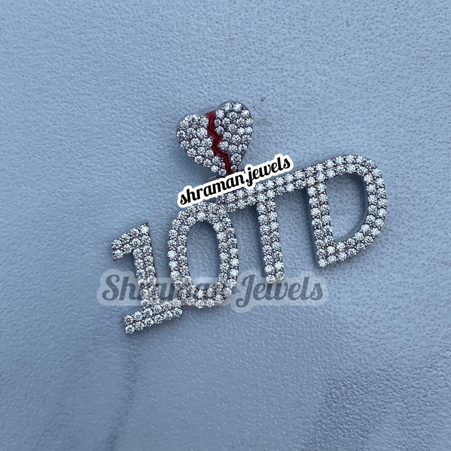 Iced Out VVS Moissanite Diamond Logo Pendant 925 Silver Hip Hop Custom Name Plate Letter Necklace