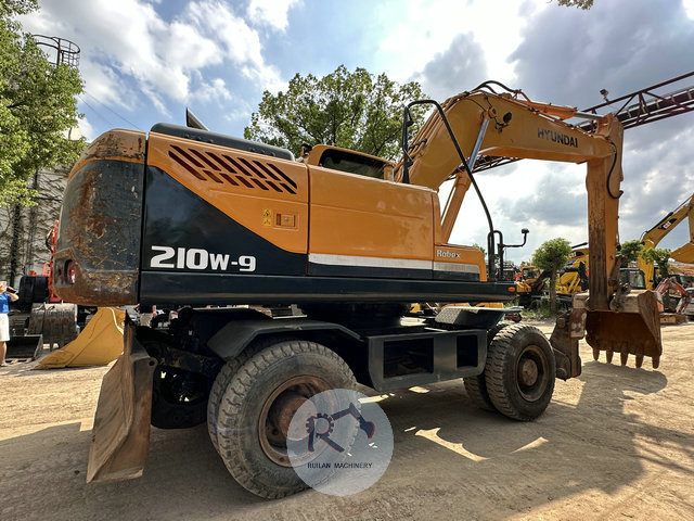 Original condition Used Hyundai wheel Excavator R210W-9 Korean Hydraulic 21ton tyre Digger used excavadora