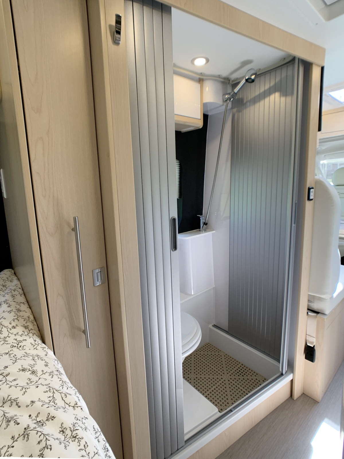 Plastic Camper Furniture Slat Kitchen Shower Tambour Door Horizontal Roller Shutter PVC ABS RV Toilet Door For Caravan Bathroom