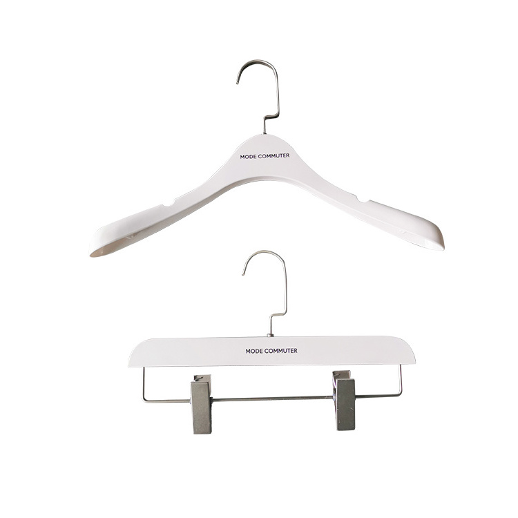 Hot-selling High-quality Hangers That Can Hang Clothes and Pants Wardrobe Iron Injection Plastic Custom Made Multifunction White