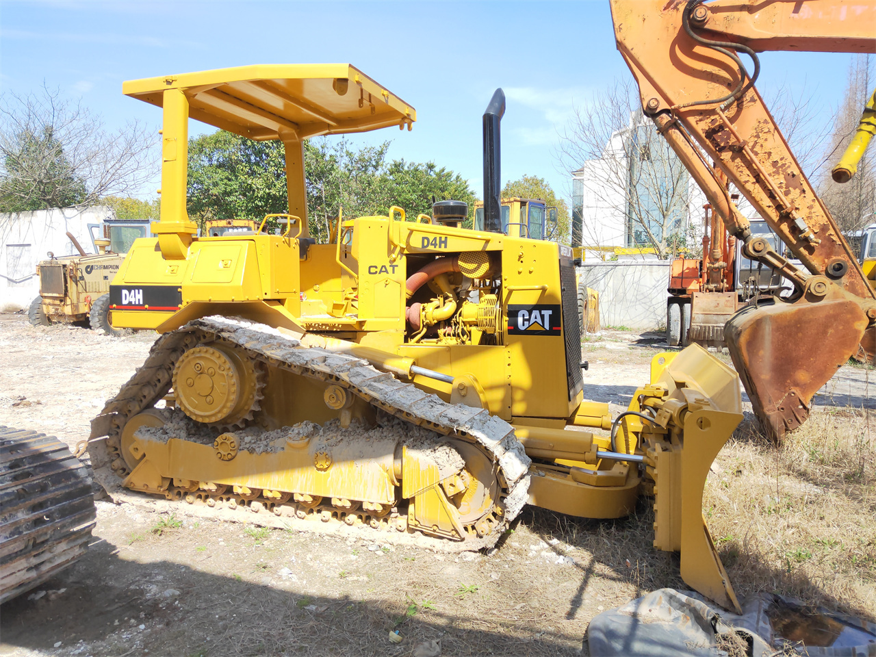 Used Caterpillar Mini Crawler Bulldozer D4H, Second hand CAT D4 D5 D6 D7 Bulldozer dozers for sale japan