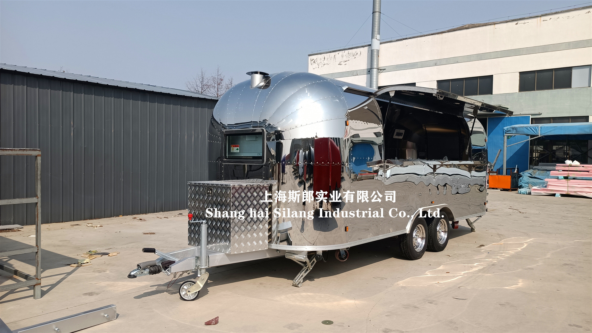 Japanese standard mobile pizza food trailer Airstream food trailer with salad fridge, stainless steel caravan