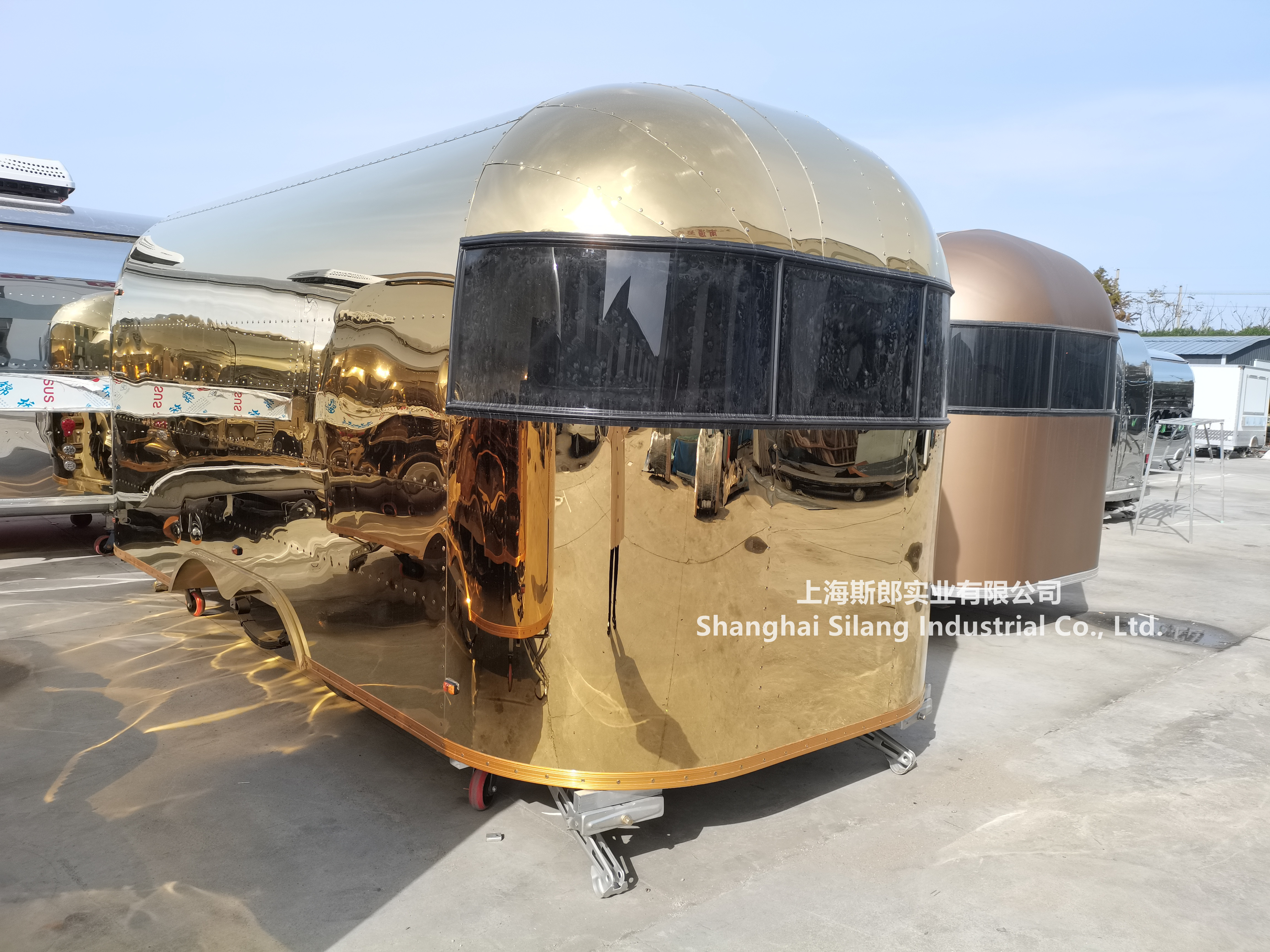 Middle East golden airstream snack machines camper food trailer/ ice cream food cart waffle candy camping food truck camper van