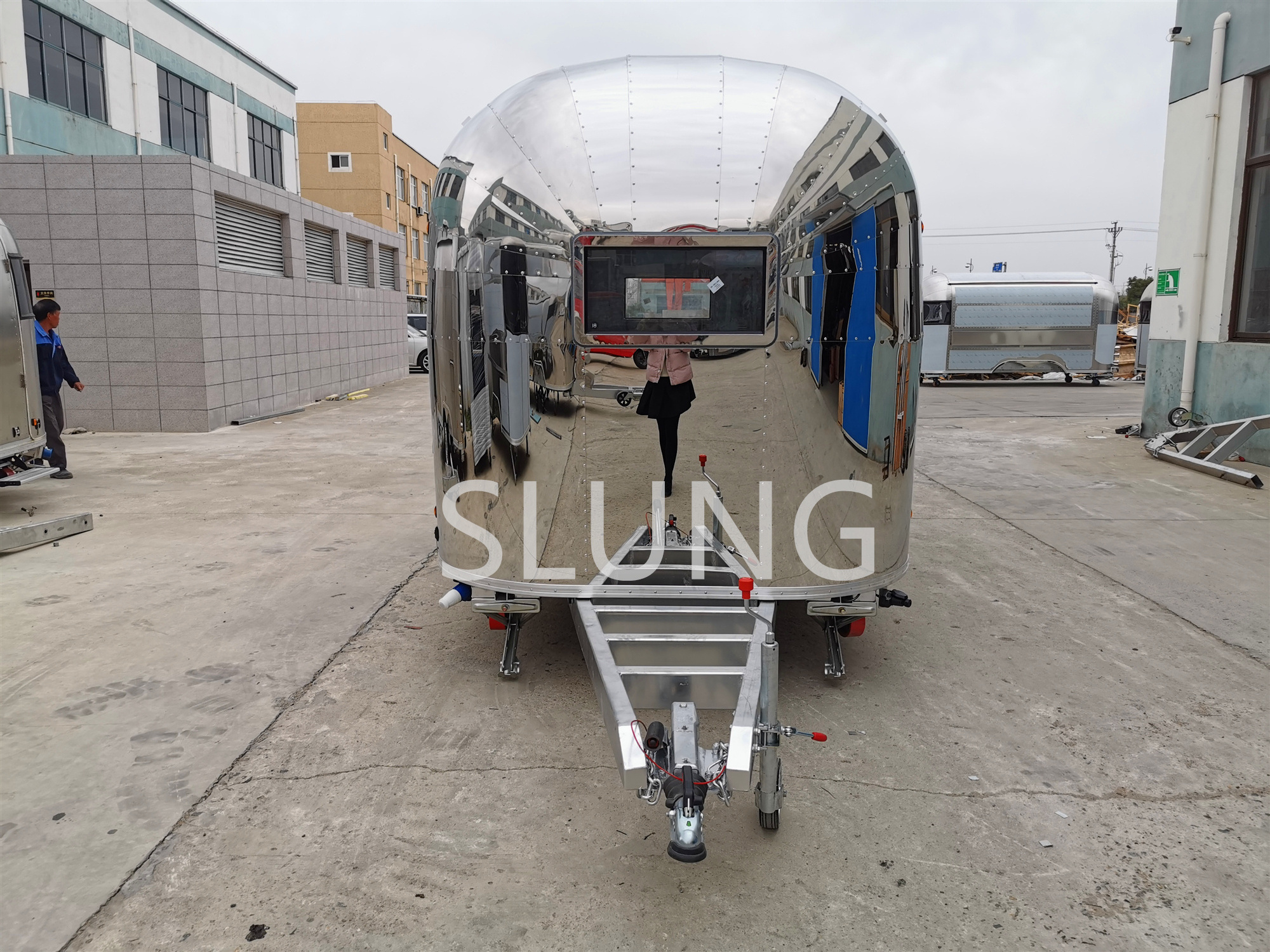 Airstream trailer with stage ,mobile stainless steel food trailer,CE approved food truck for sale in Europe