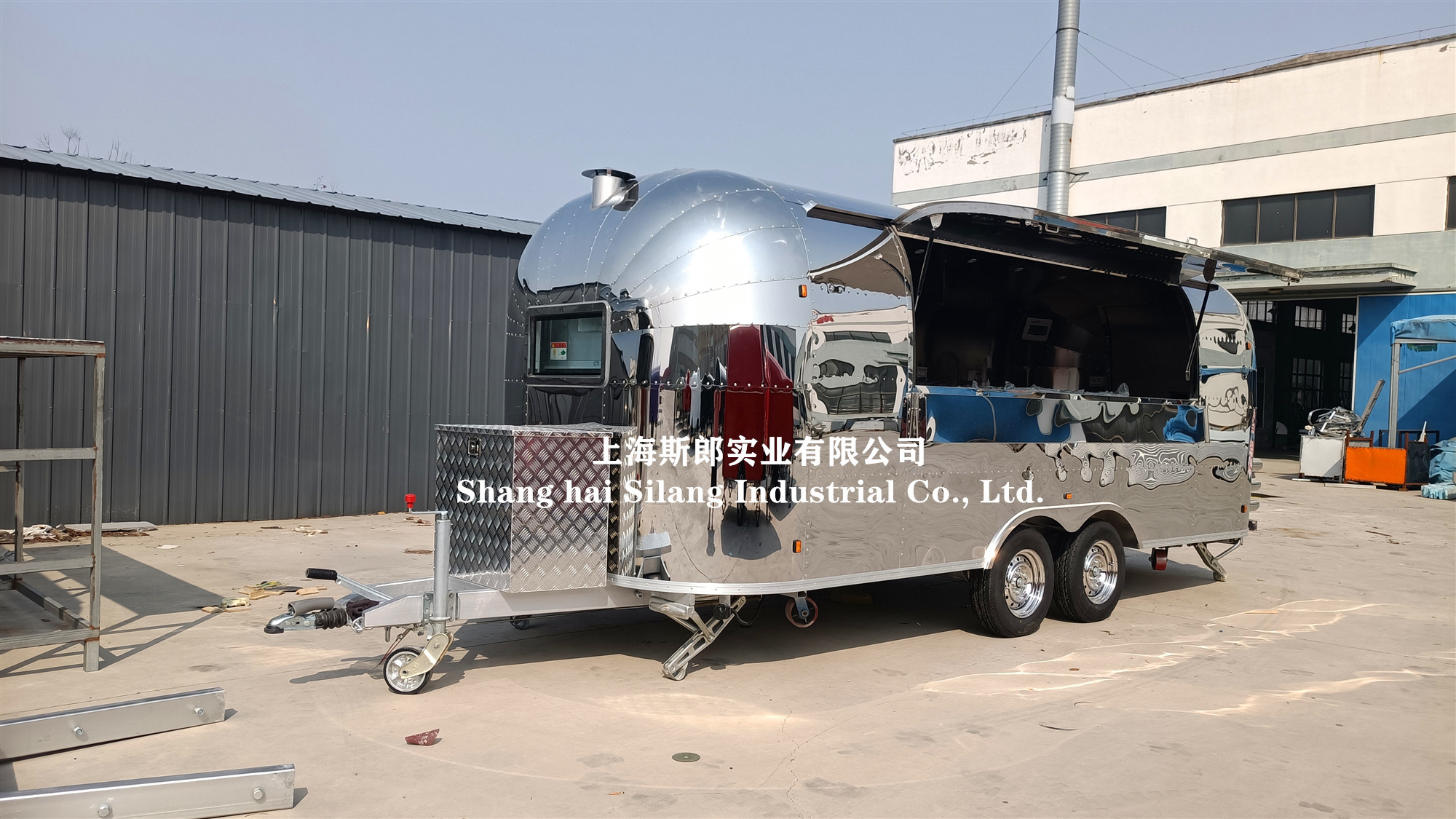 Japanese standard mobile pizza food trailer Airstream food trailer with salad fridge, stainless steel caravan