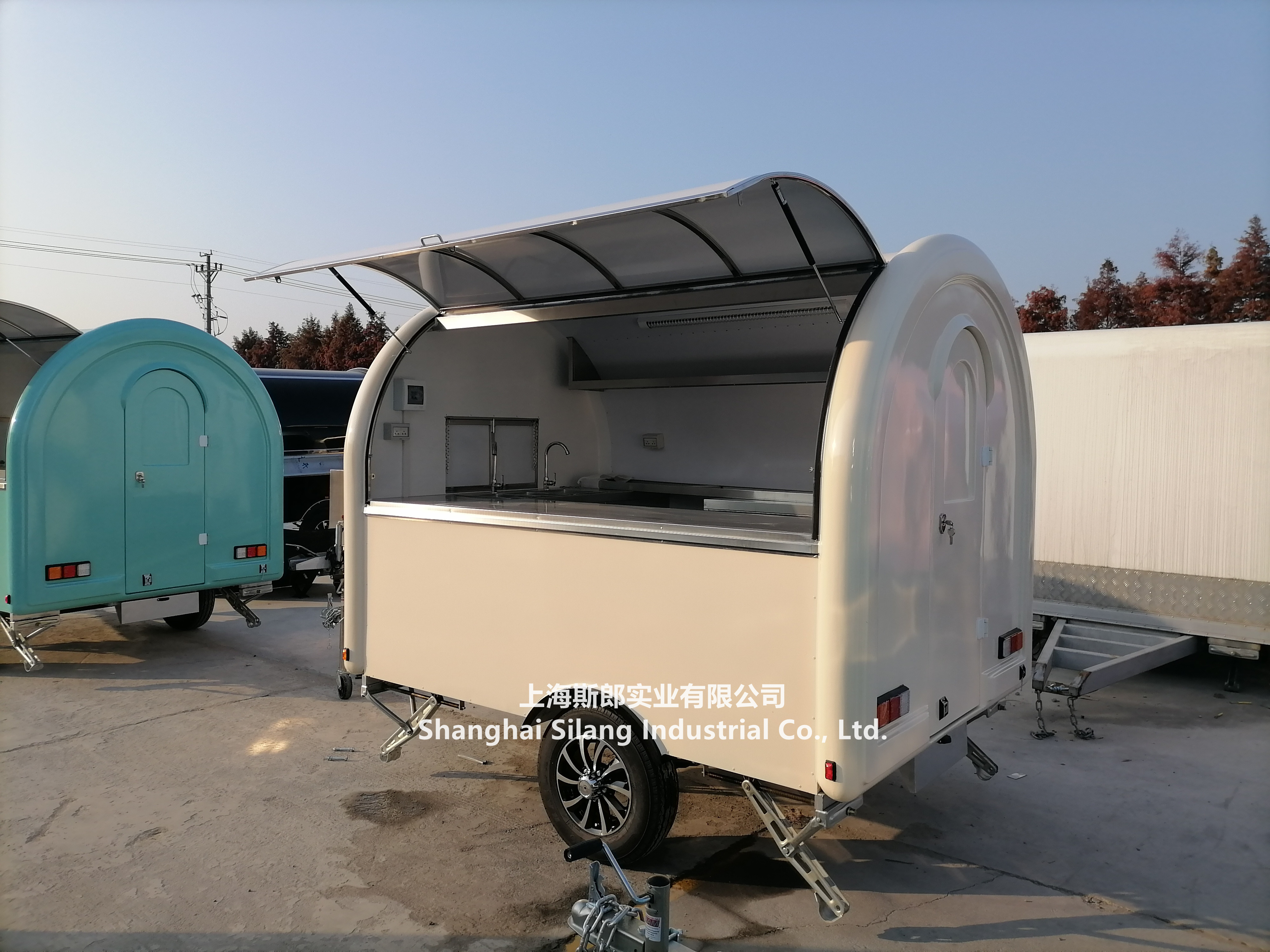 France hot sale mobile outdoor food trailer camper kitchen with CE/ factory price towbar mini crepe churro ice cream food cart